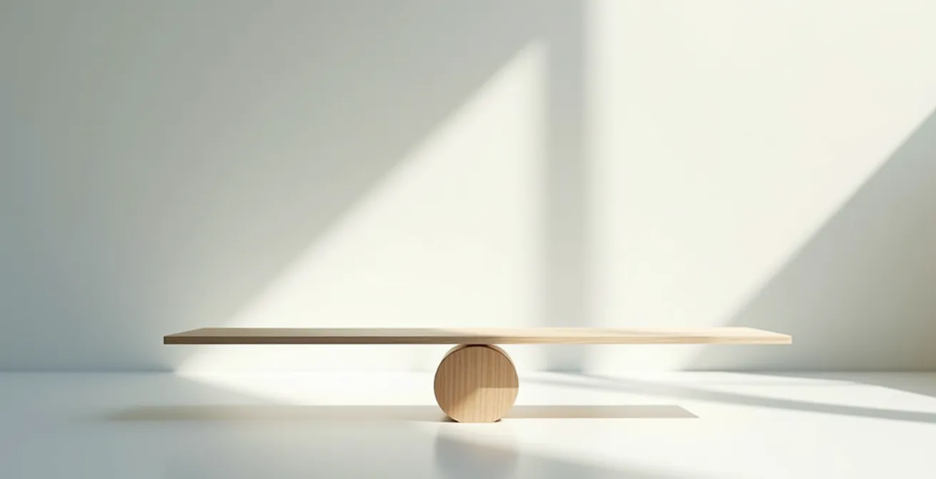 Balance symbolique représentant l'équilibre délicat entre la liberté de la presse, la responsabilité journalistique et la protection contre l'acharnement.